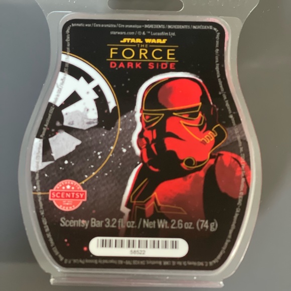 The Child - Scentsy Warmer from the Mandalorian Baby Yoda - Picture 4 of 5